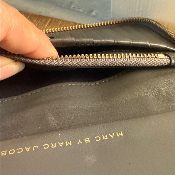 Marc by Marc Jacobs Black Leather Wristlet - Picture 15 of 17